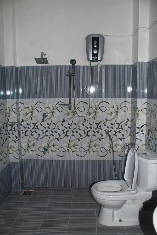 Hotel Tissamaharama Extérieur photo